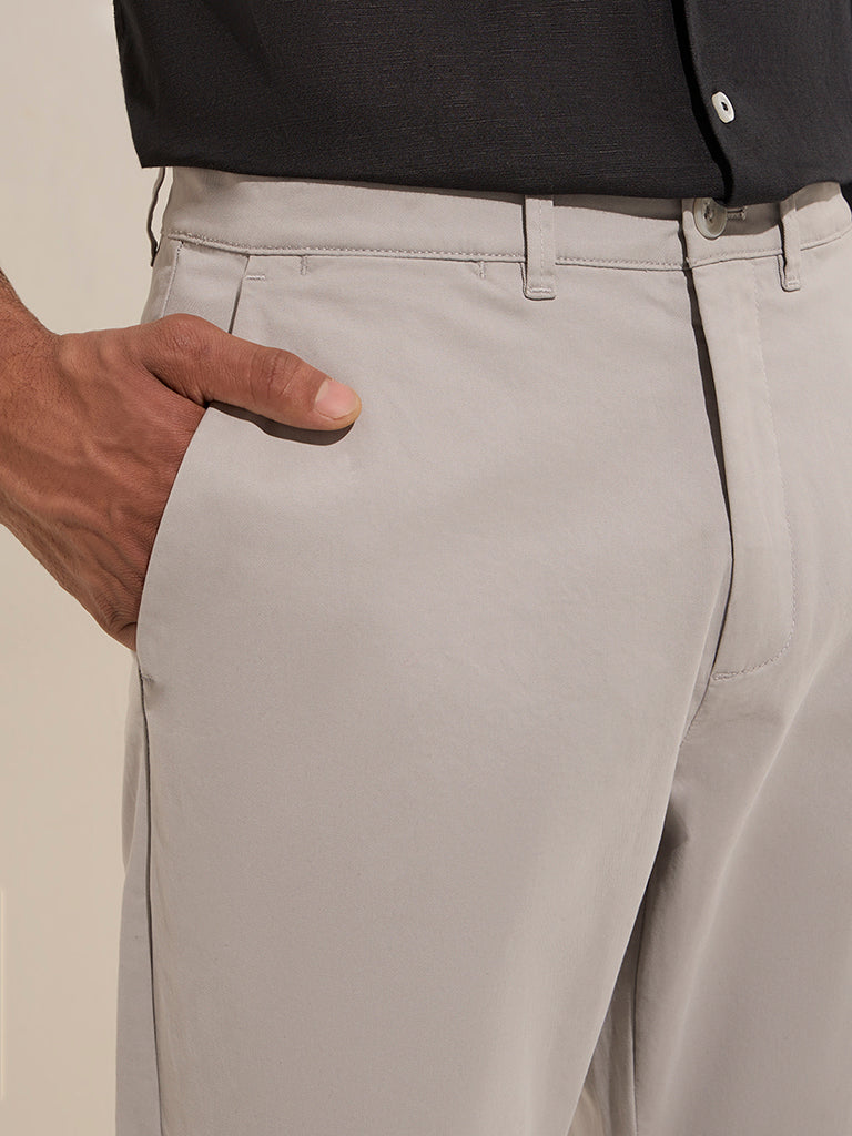 Westside Ascot Men's Grey Mid-Rise Relaxed-Fit Cotton-Blend Chinos for Casual Wear Zoomed View