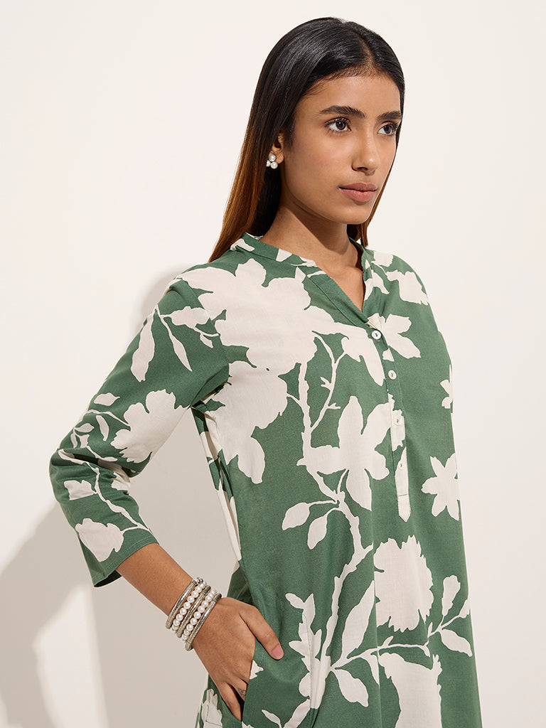 Utsa Green Floral Printed Straight Cotton Kurta