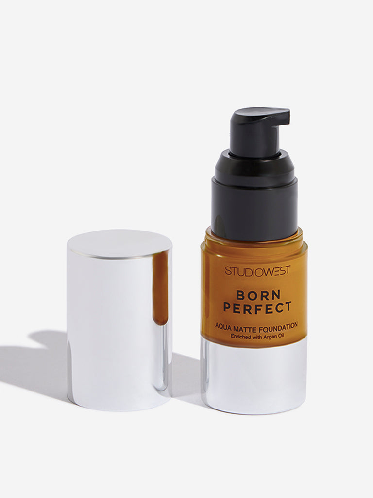 Studiowest Espresso Born Perfect Aqua Matte Foundation - 23 ml