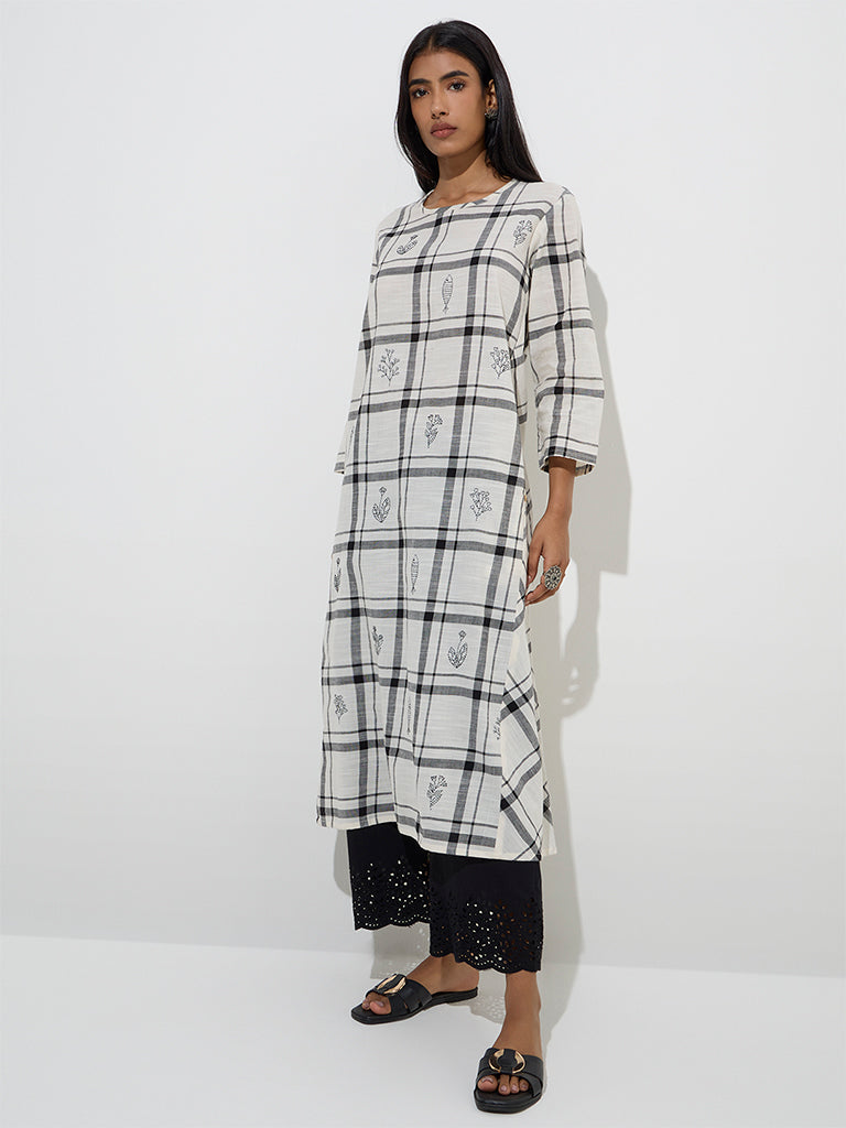 Utsa White Checkered Cotton A-Line Kurta