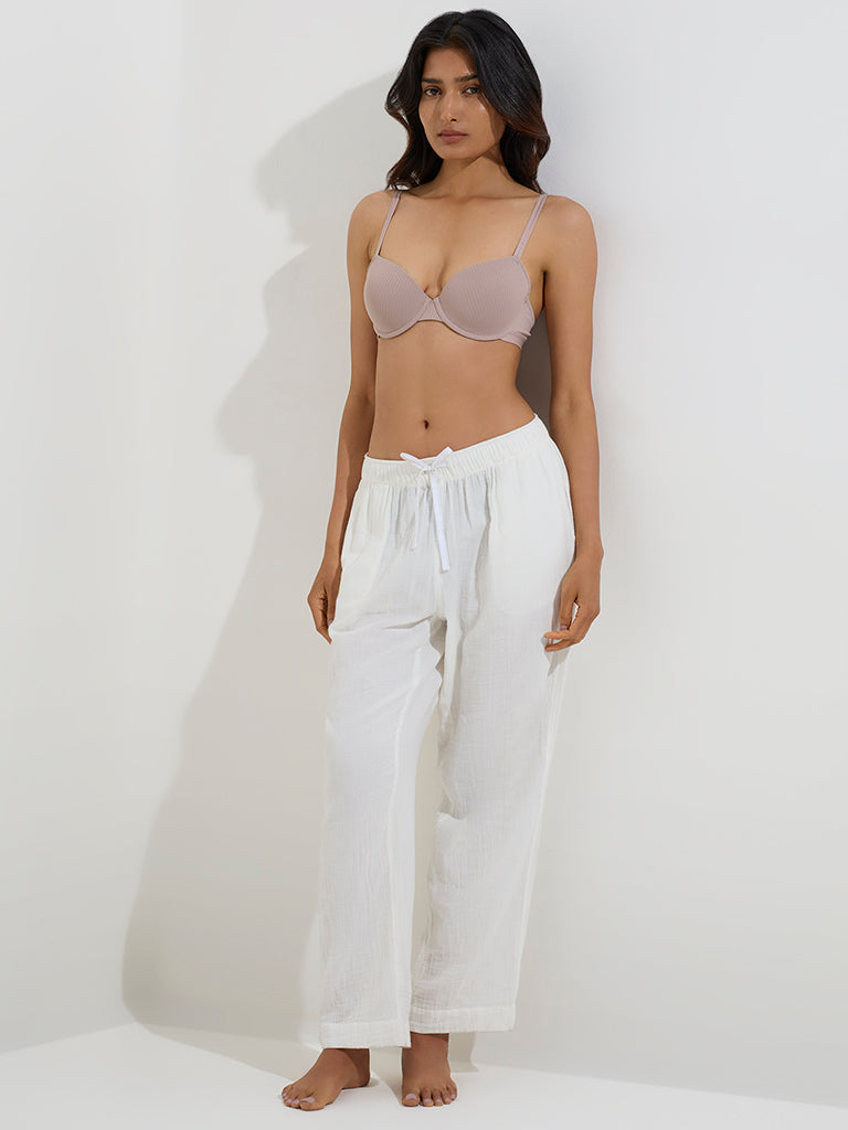 Westside Wunderlove Women's Beige Self-Striped Under-Wired Bra for Casual Wear Full Model View