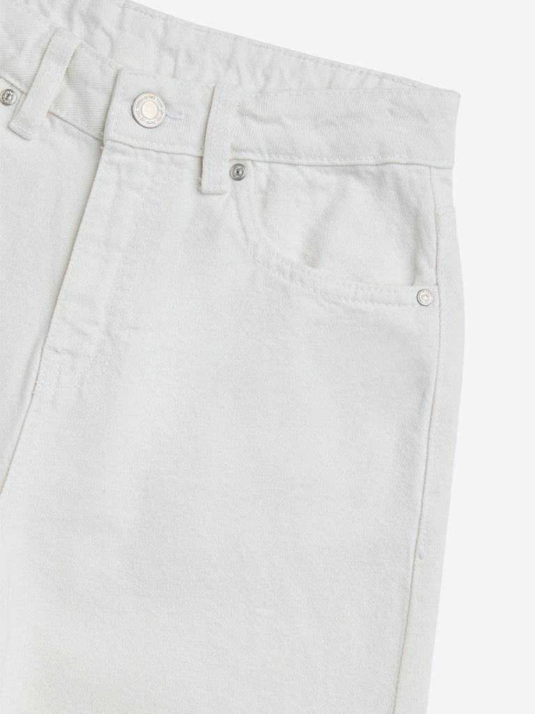 Y&F Kids White Straight-Fit High-Rise Jeans