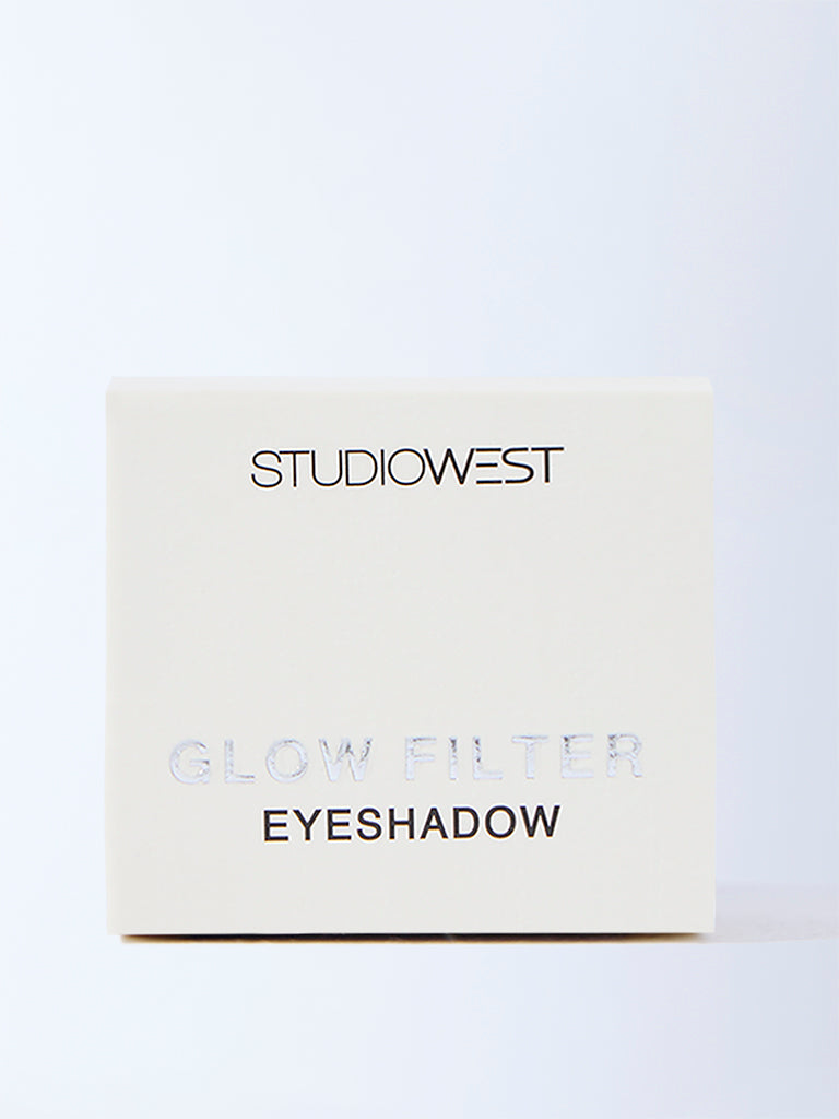 Studiowest Glow Filter Goldie Eyeshadow - 7.5 gm