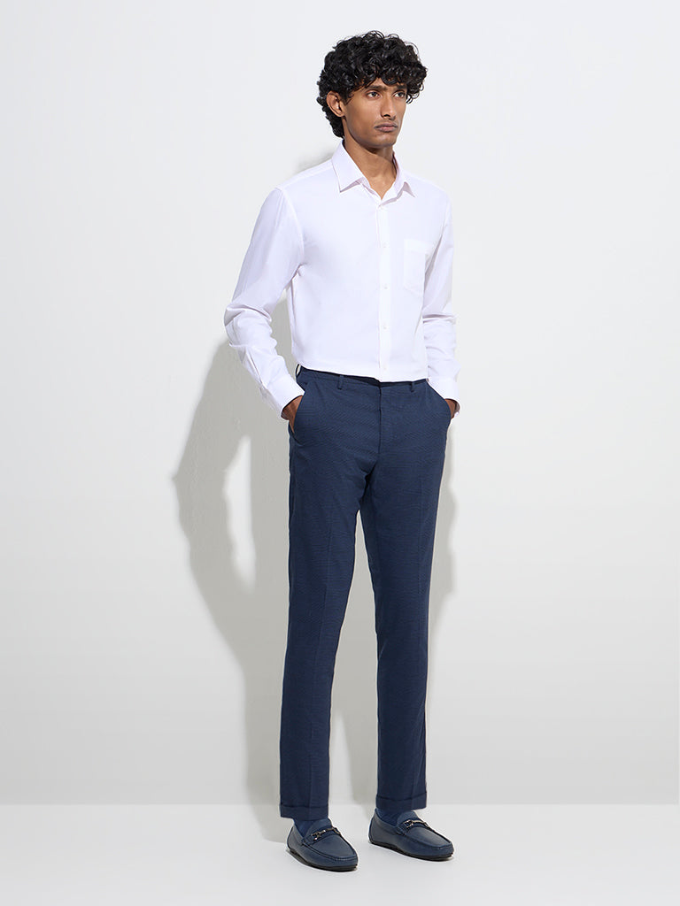 Westside WES Formals Men's Navy Carrot-Fit Mid-Rise Trousers for Work Wear Full View