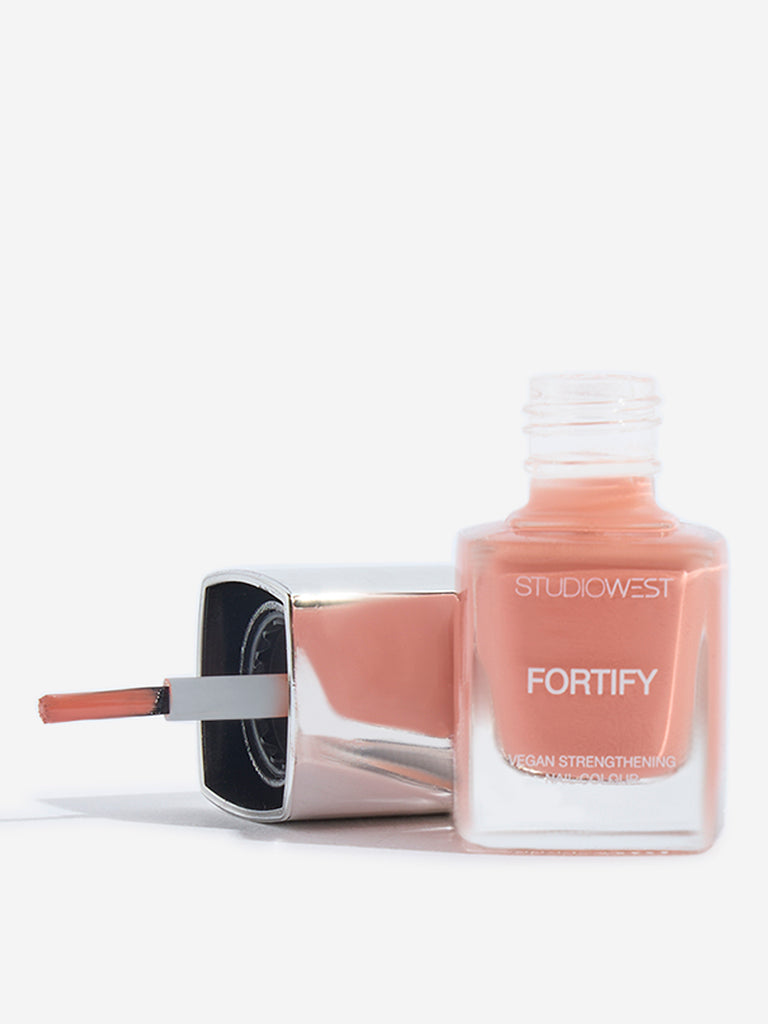 Studiowest Fortify Blush Veil NB-10 Nail Colour - 8 ml