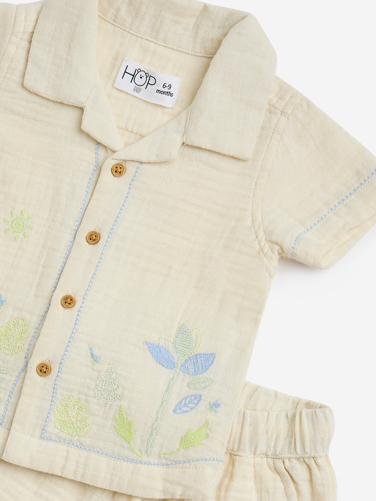 HOP Baby Off-White Crinkle Cotton Shirt with Shorts Set