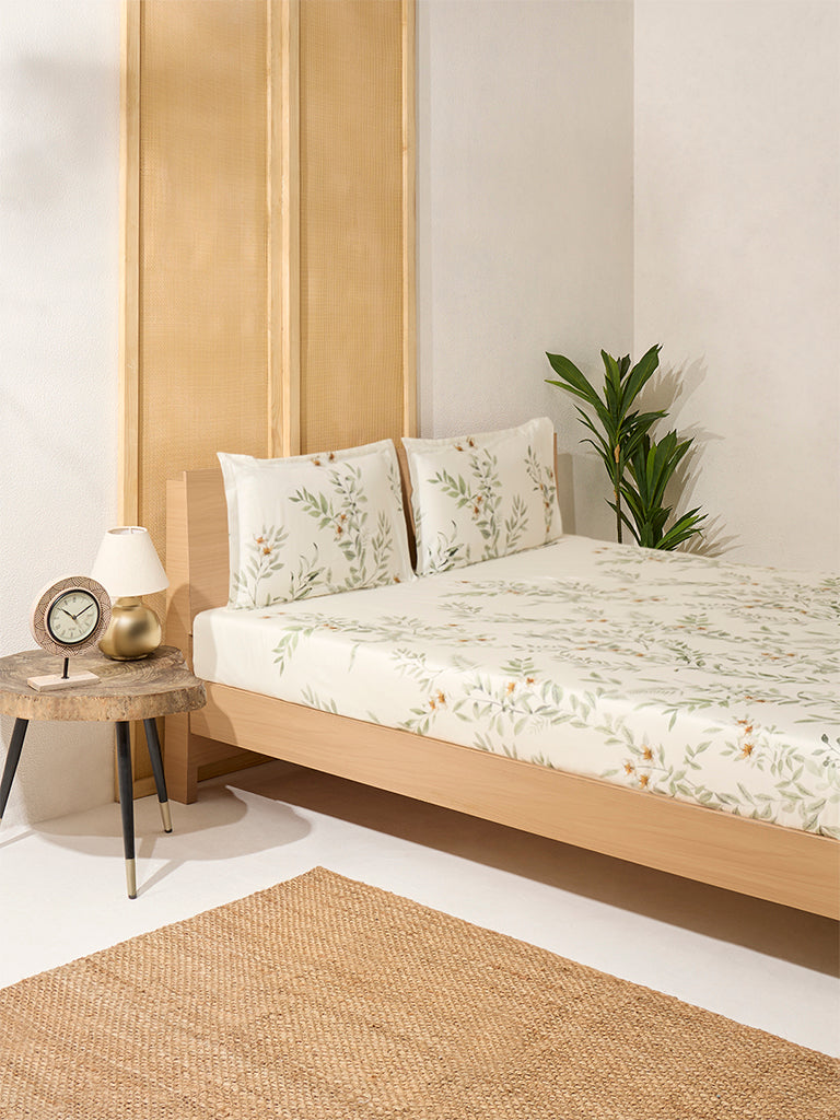 Westside Home Green Foliage Design Queen Bed Flat Sheet and Pillowcase Set