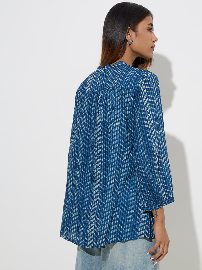 Utsa Indigo Chevron Printed Straight Kurti