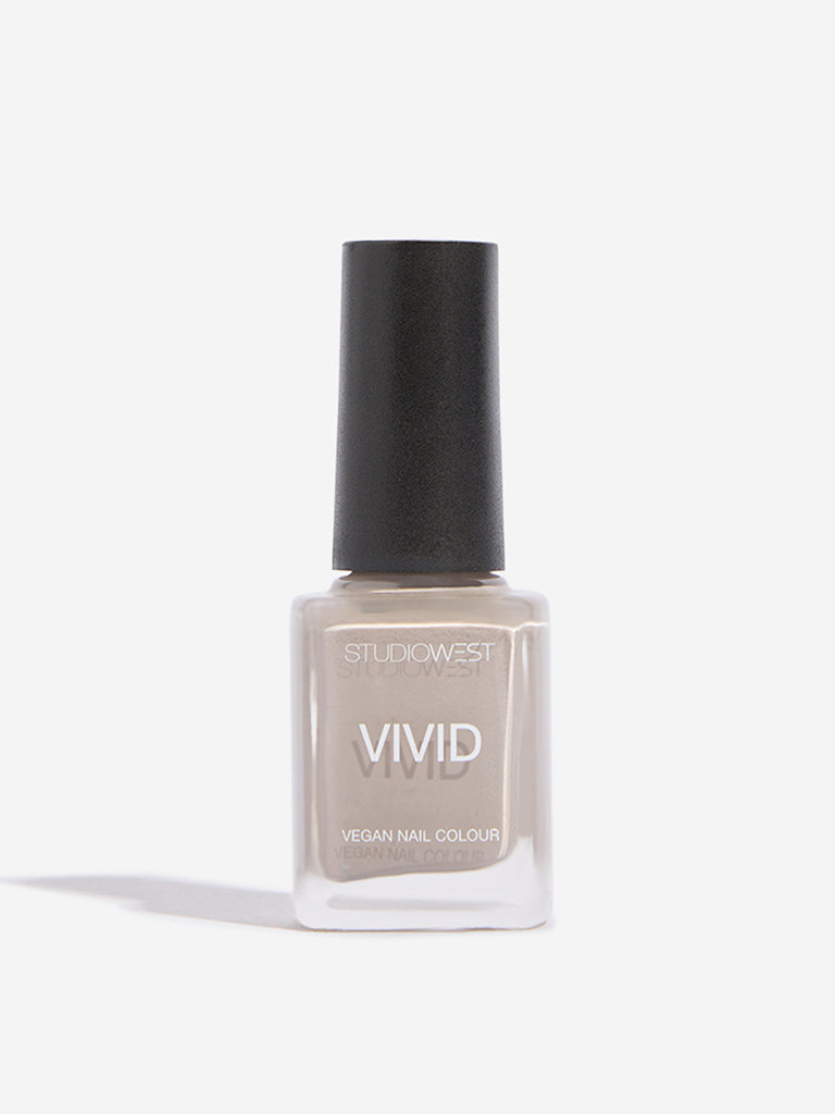 Studiowest Vivid Black Shadow GY-16 Nail Polish - 9ml