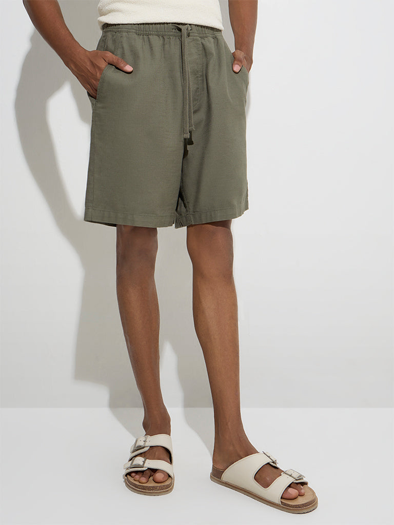 ETA Olive Solid Relaxed-Fit Mid-Rise Cotton-Blend Shorts