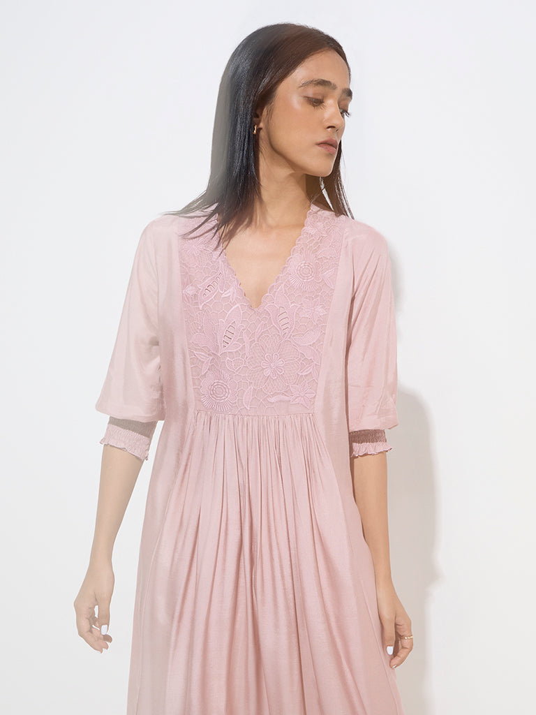 Zuba Dusty Pink Embroidered Cotton-Blend A-Line Kurta
