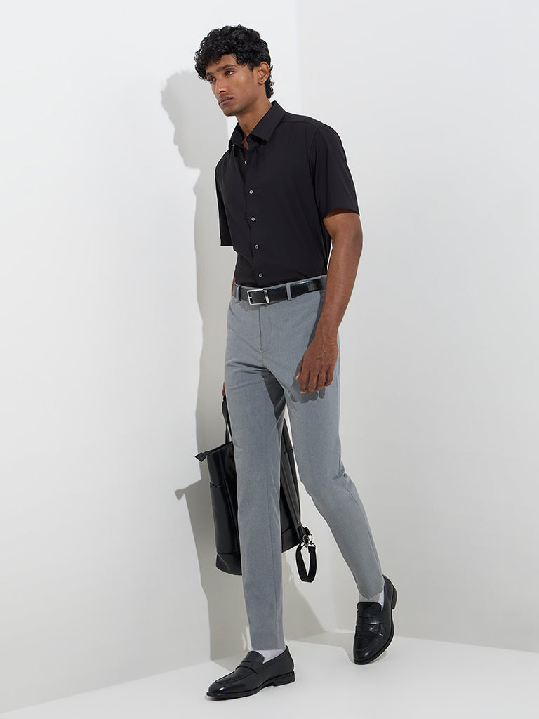 WES Formals Black Solid Slim-Fit Shirt