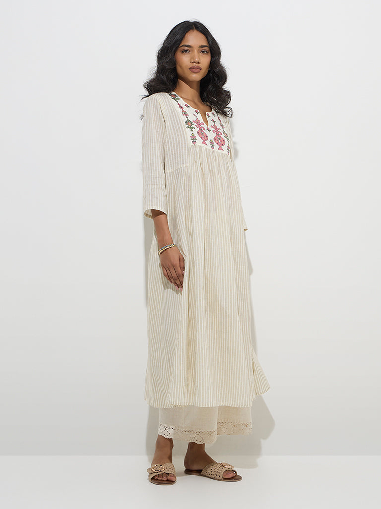 Utsa Off-White Ikat Patterned Cotton A-Line Kurta