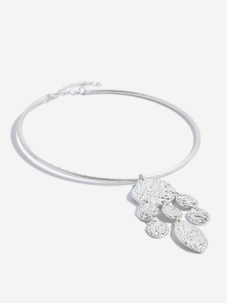 Westside Accessories Silver Textured Pendant Choker Necklace