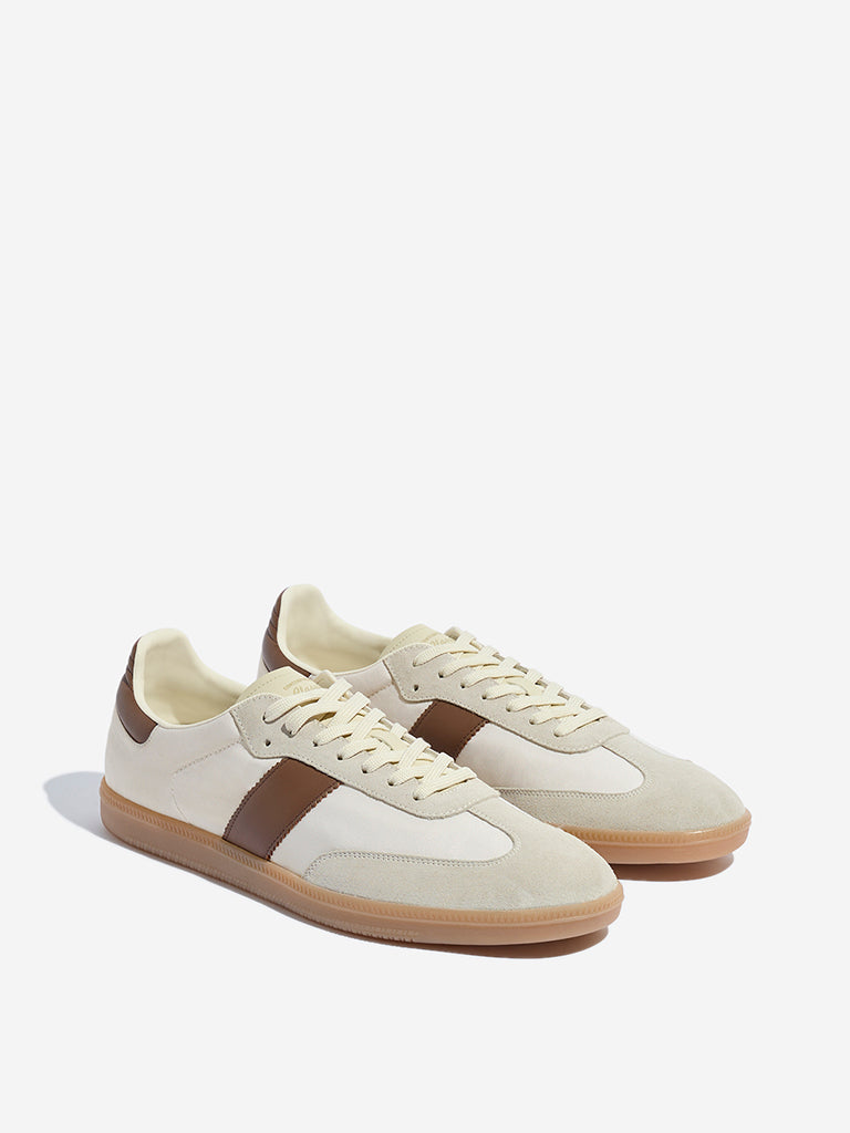 Westside SOLEPLAY Men's Beige Colour-Blocked Lace-Up Sneakers Front View