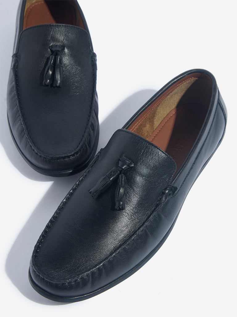 Westside SOLEPLAY Men's  Black Tassel-Detail Loafers for Casual Wear Zoomed View
