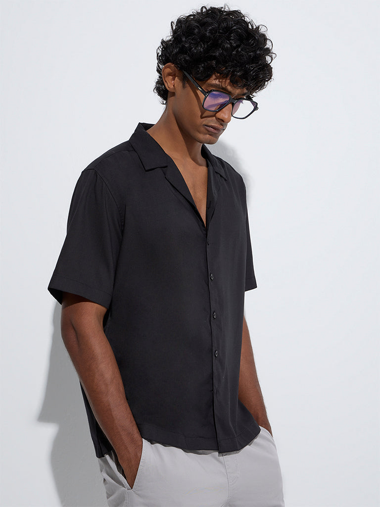 Westside WES Casuals Men's Black Solid Relaxed-Fit Shirt for Casual Wear Front View