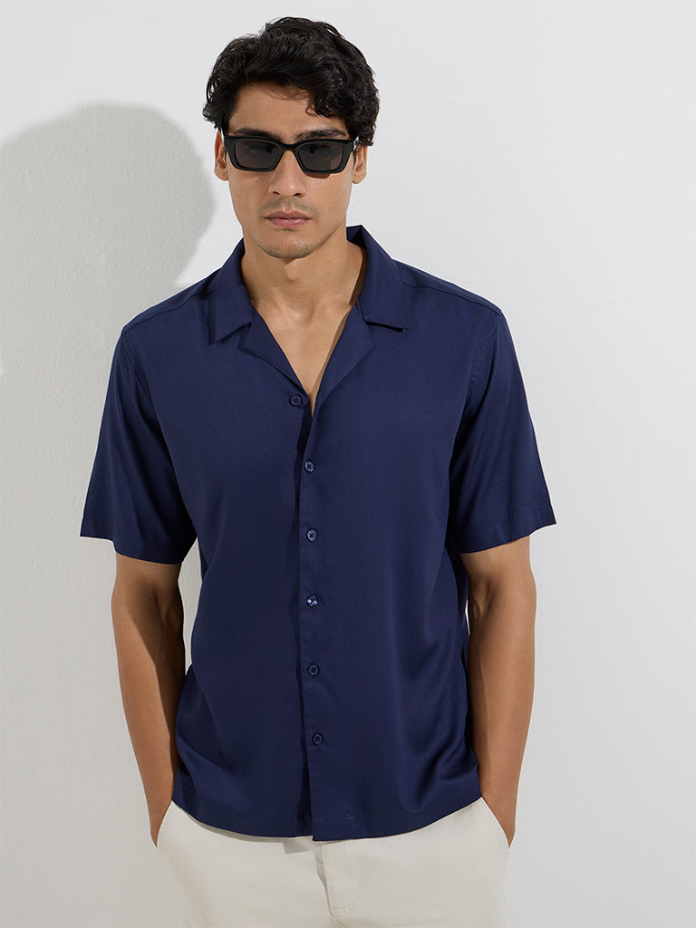 Westside WES Casuals Men's Navy Solid Relaxed-Fit Shirt for Casual Wear Front View