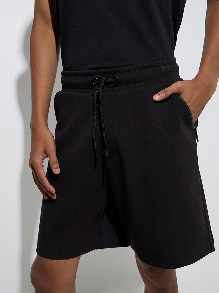 Westside Studiofit Men's Black Relaxed-Fit Mid-Rise Cotton-Blend Shorts for Sports Wear Zoom View