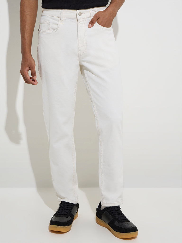 Nuon White Slim - Fit Mid - Rise Jeans