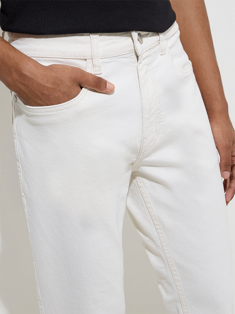 Nuon White Slim - Fit Mid - Rise Jeans