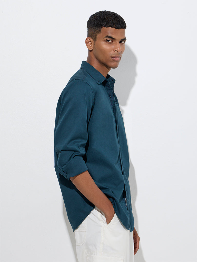 Westside Nuon Men's Teal Solid Slim-Fit Cotton Shirt for Casual Wear Front View