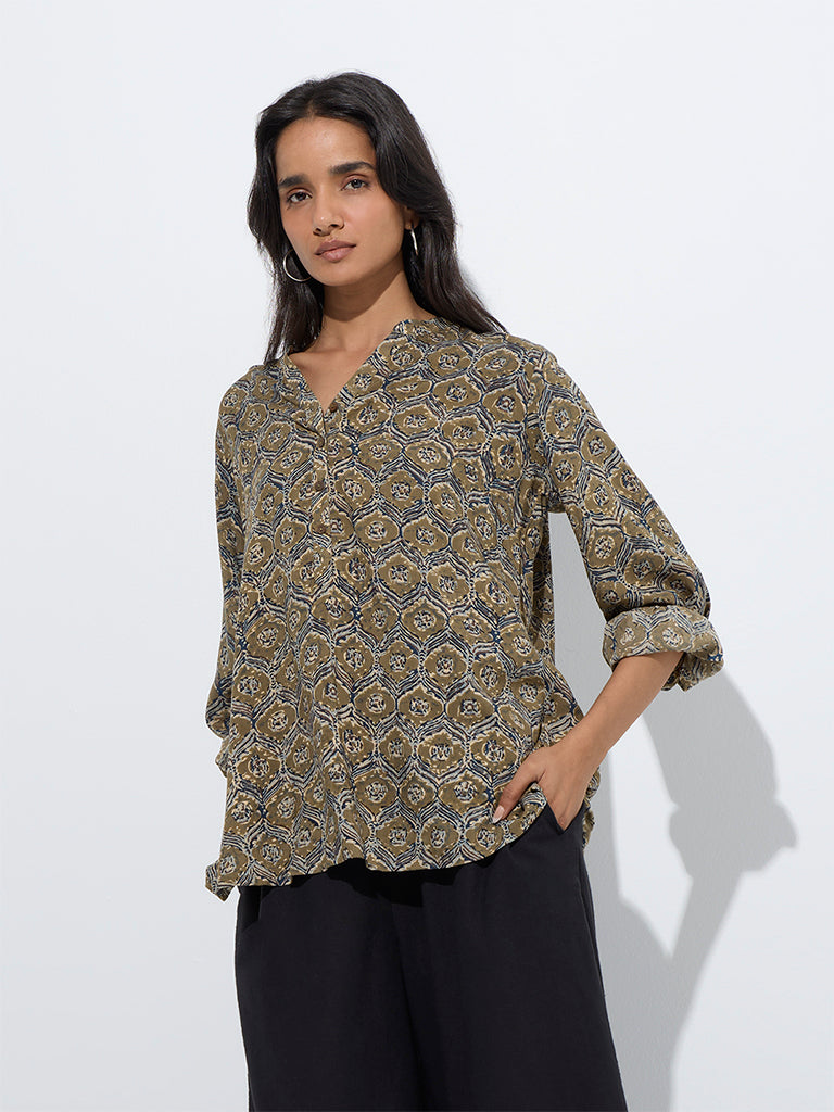 westisde Utsa Women's Green Printed Tunic for Everyday Front View