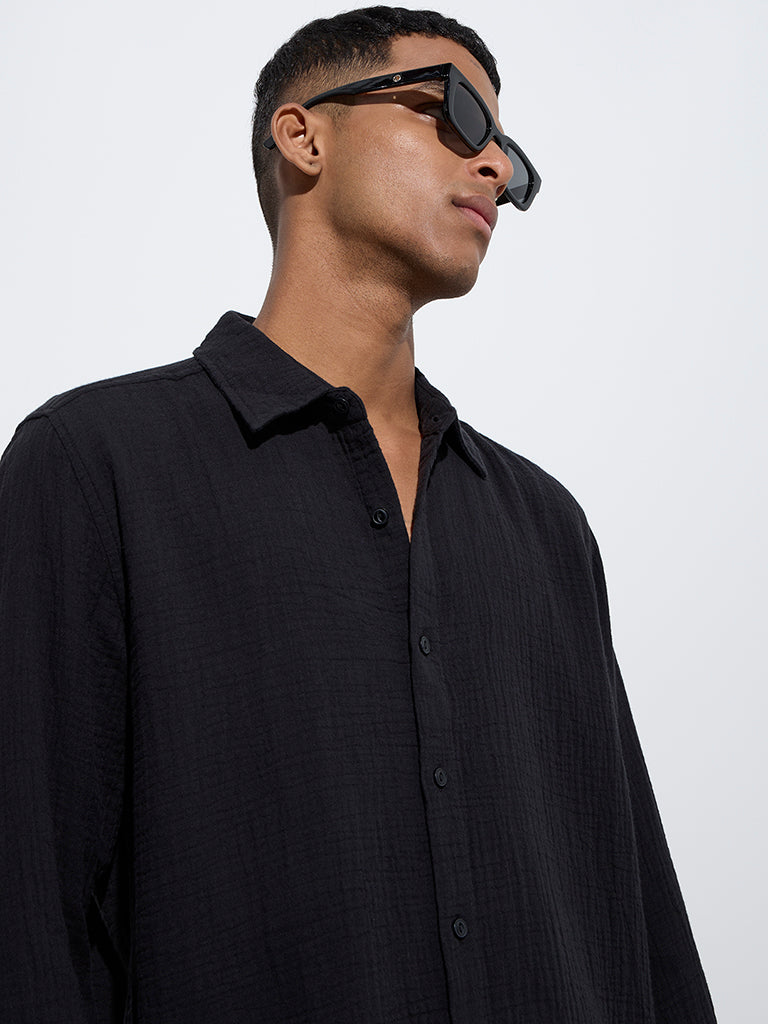 Westside ETA Men's Black Crinkle-Textured Relaxed-Fit Cotton Shirt for Casual Wear Zoom View