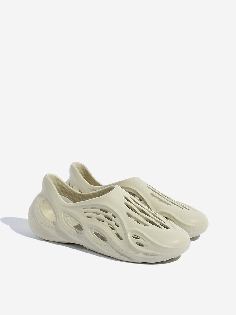 SOLEPLAY Ivory Slip-On Rainy Clogs