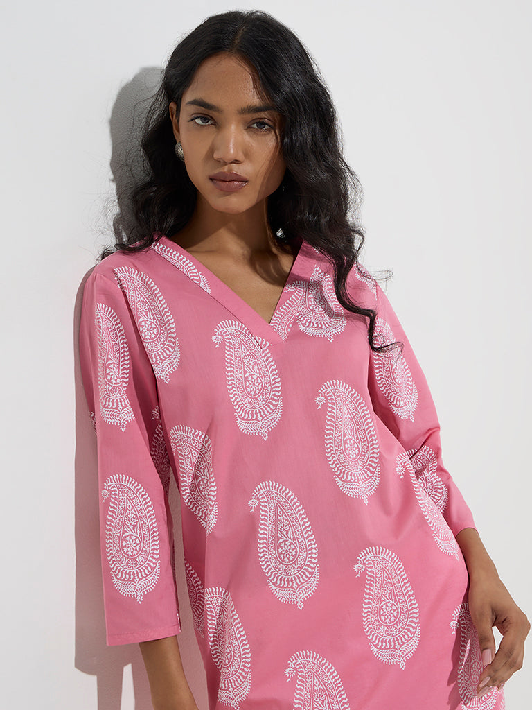 Utsa Pink Paisley Design Cotton Straight Kurta
