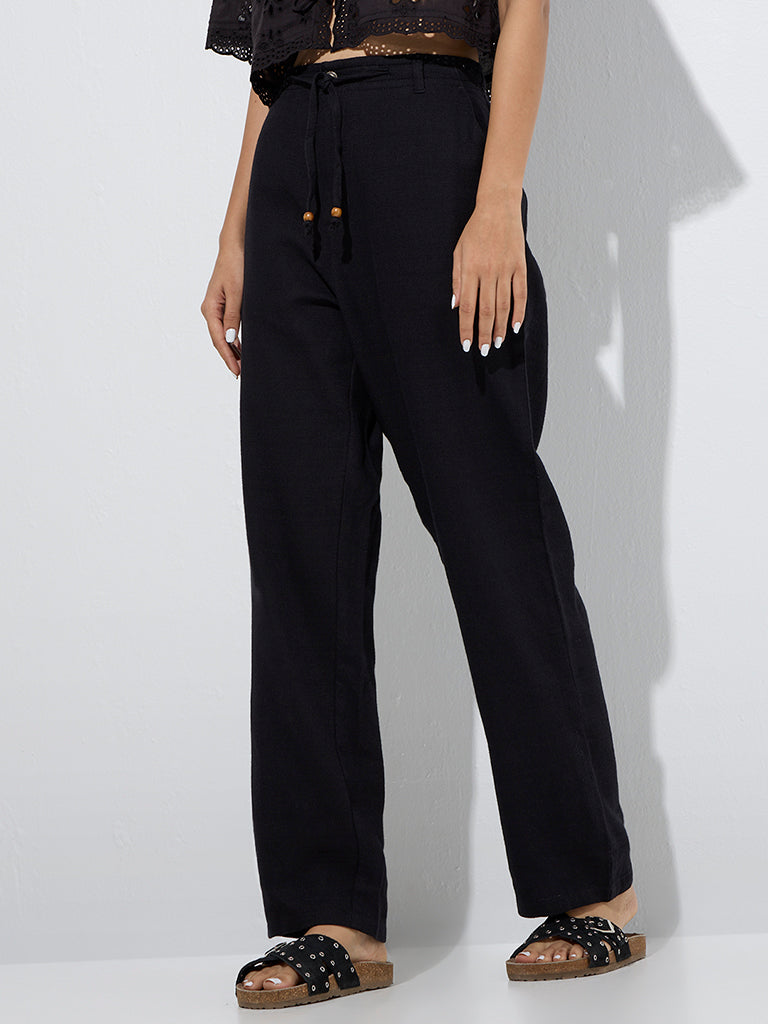Bombay Paisley Black Solid Cotton-Blend Pants