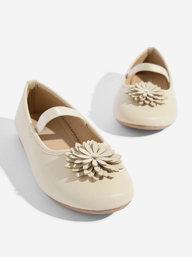 Westside Yellow Kids Ivory Floral Applique Mary Jane Shoes for Casual Wear Zoomed View
