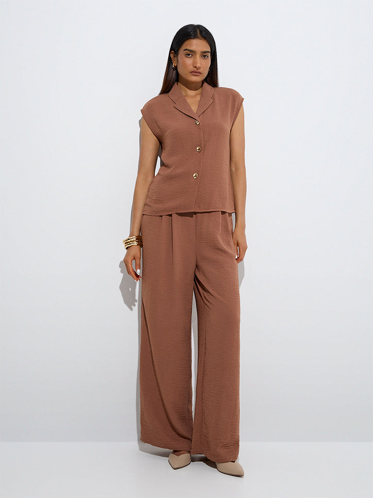 westisde Wardrobe Women's Brown Crinkle-Textured Jacket for Work Wear Full Model View