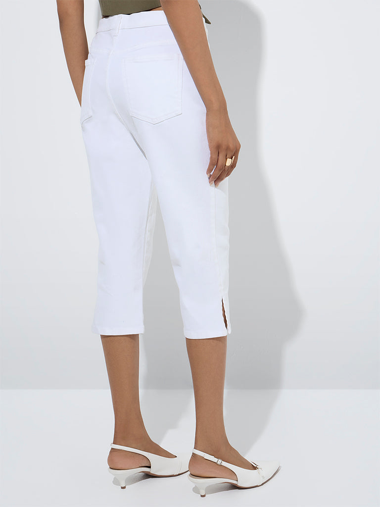 westisde LOV Women's White Relaxed Fit Mid-Rise Capri Jeans for Casual Wear Back View