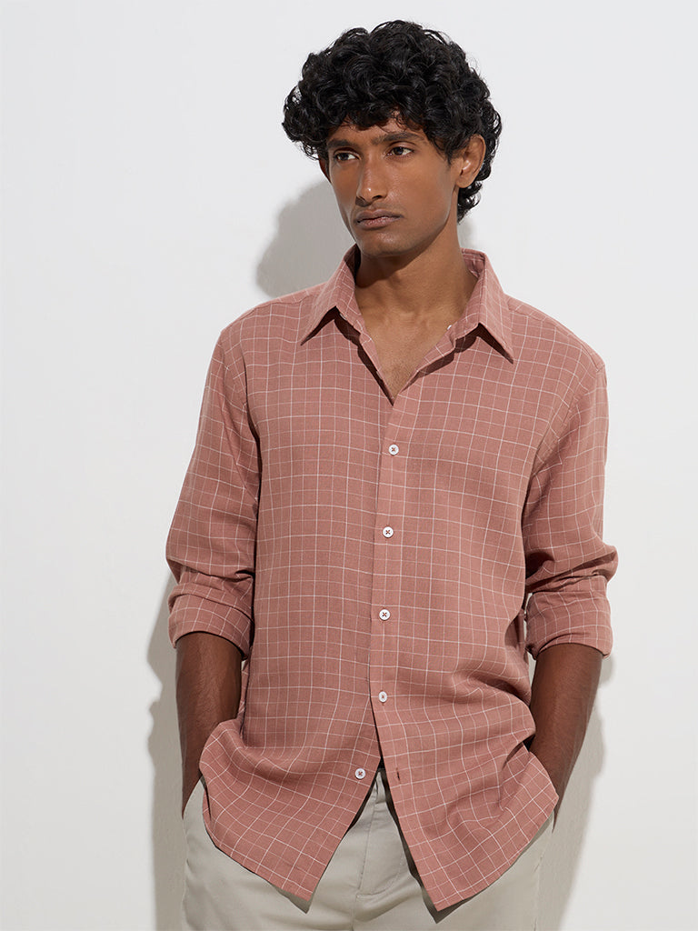 westisde Ascot Men's Dusty Rose Checkered Relaxed-Fit Shirt for Casual Wear Front View