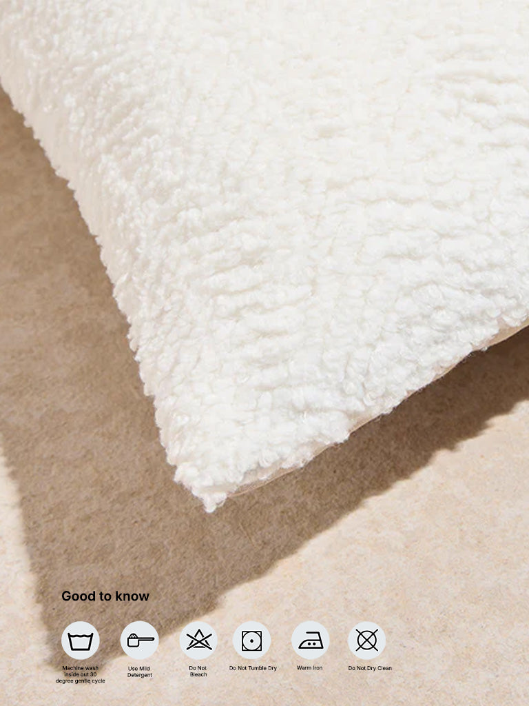 Westside Home White Chevron Design Cushion Cover