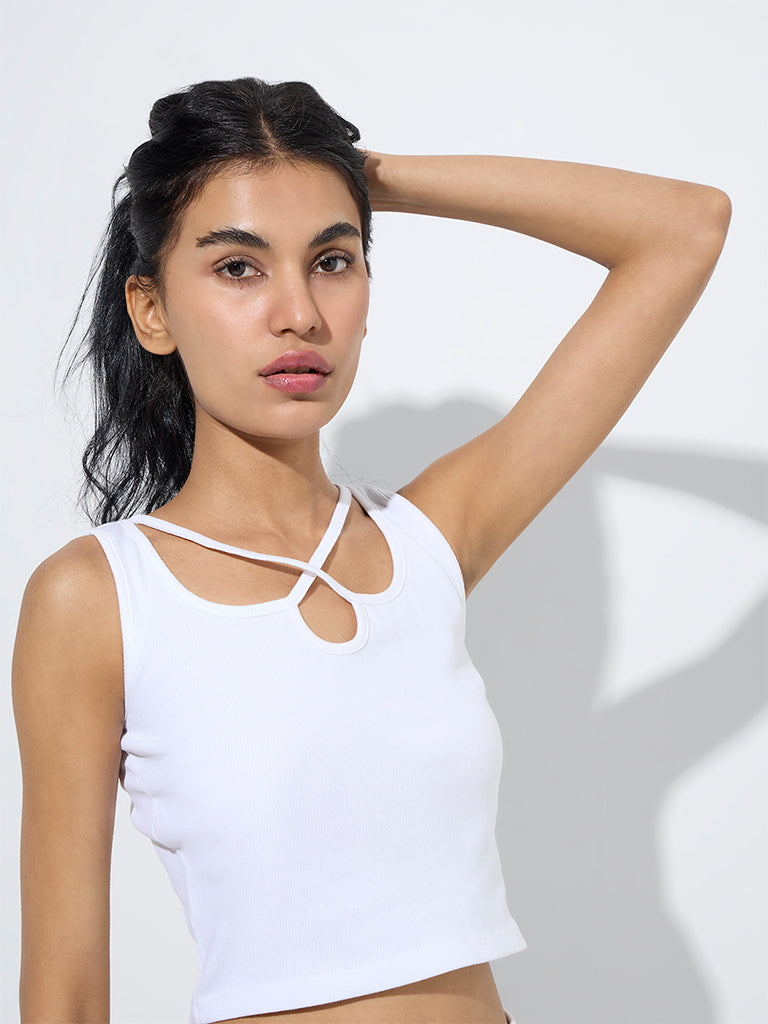 westisde Studiofit Women's White Cut-Out Detailed Cotton-Blend Top for Sports Wear Zoom View
