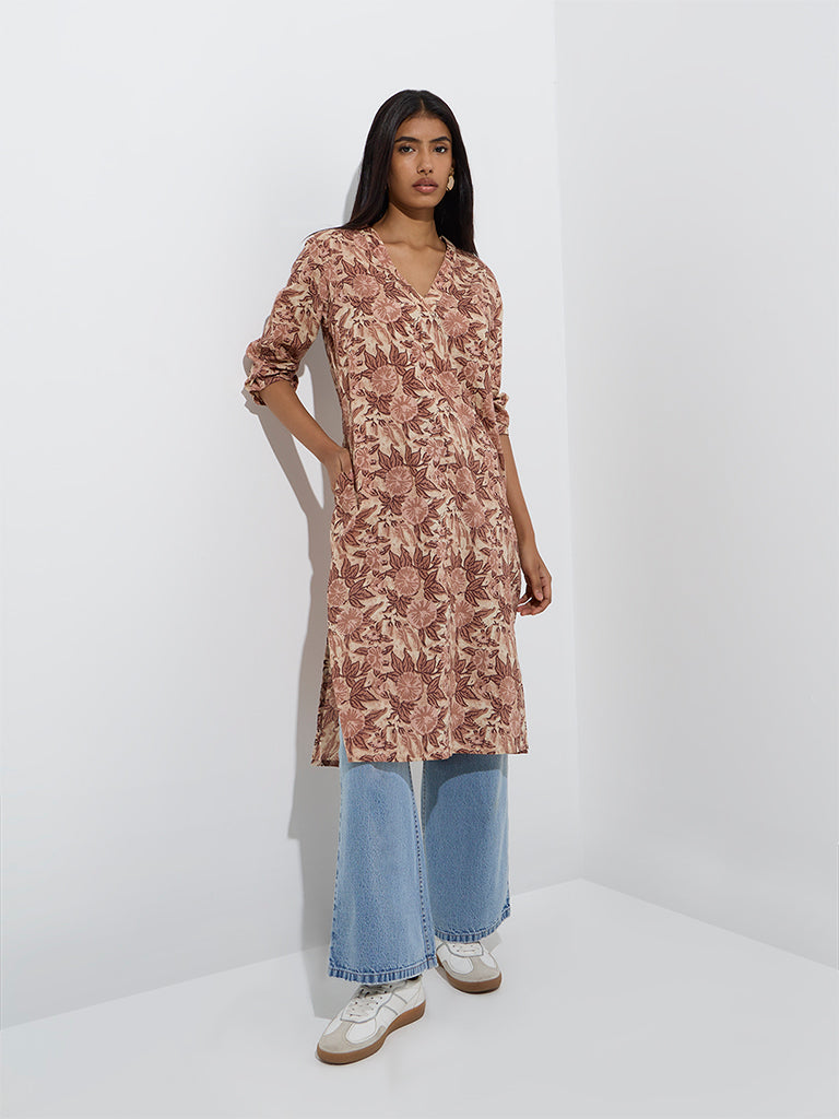 westisde Utsa Women's Peach Floral Pattern Cotton Straight Kurta for Everyday Full Model View