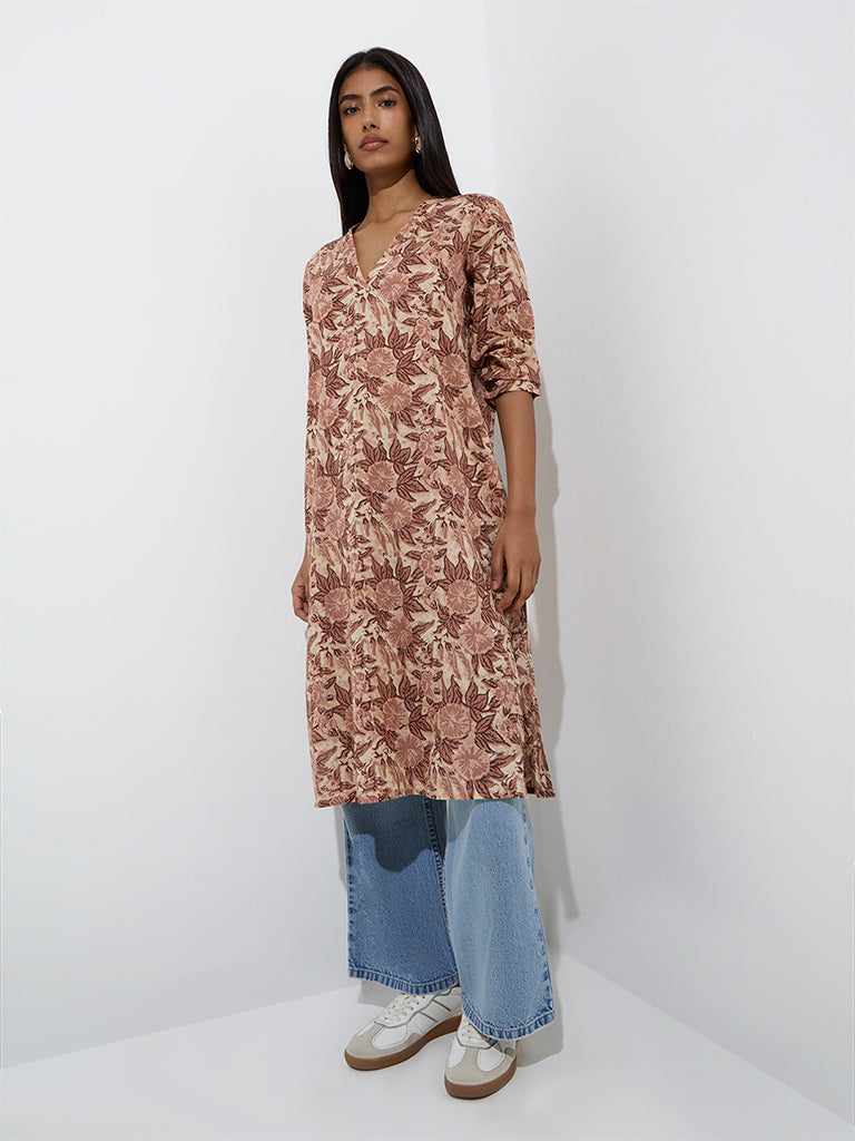 westisde Utsa Women's Peach Floral Pattern Cotton Straight Kurta for Everyday Front View