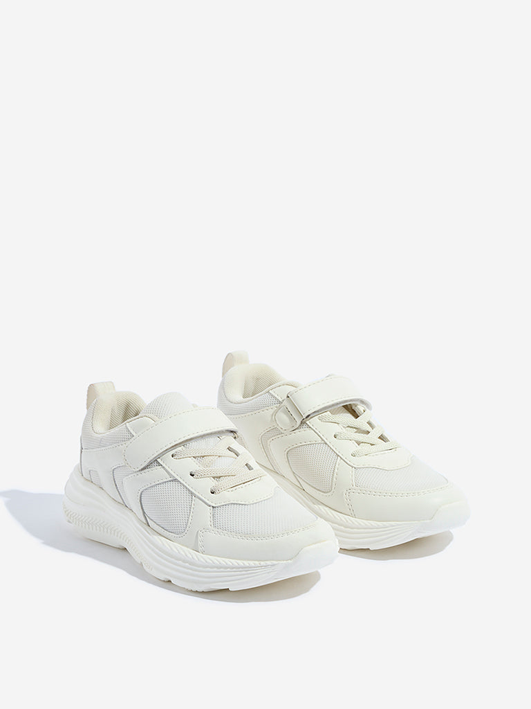 Westside Yellow Kids Off-White Mesh-Detailed Lace-Up Sneakers Front View