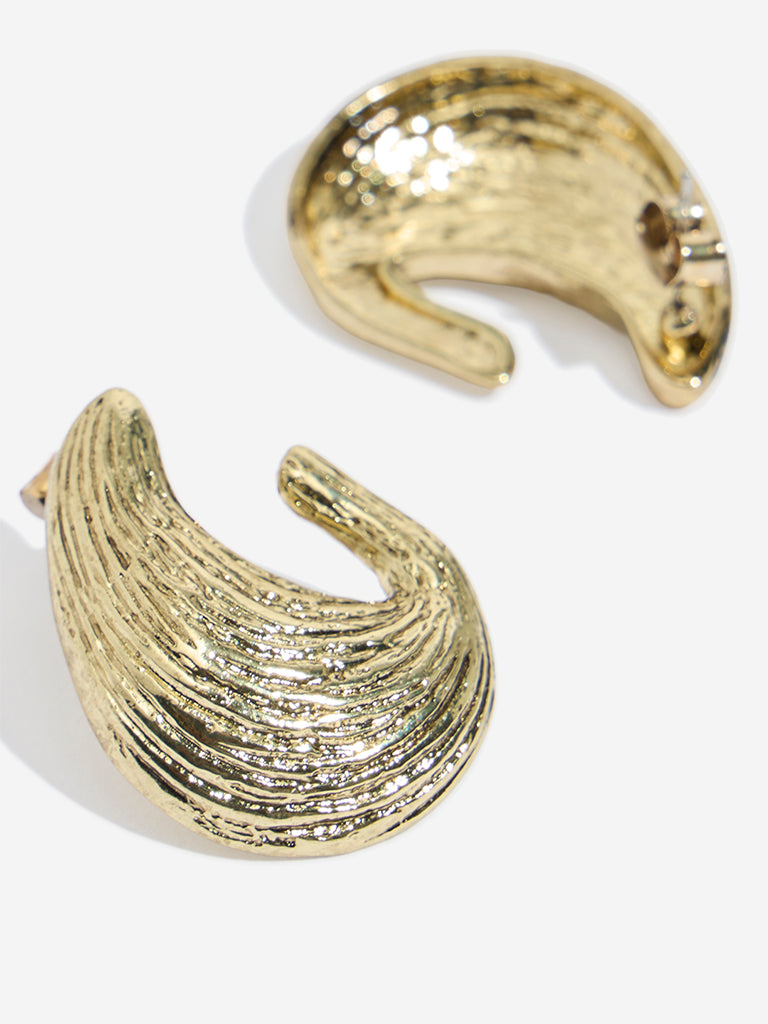 Westside Accessories Gold Textured Small Stud Earrings