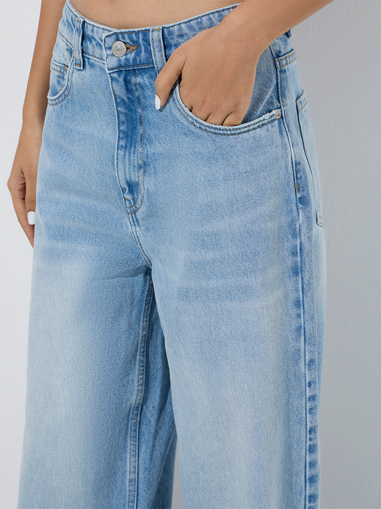 Westside Nuon Women's Light Blue Washed Relaxed-Fit High-Rise Jeans for Casual Wear Zoom View