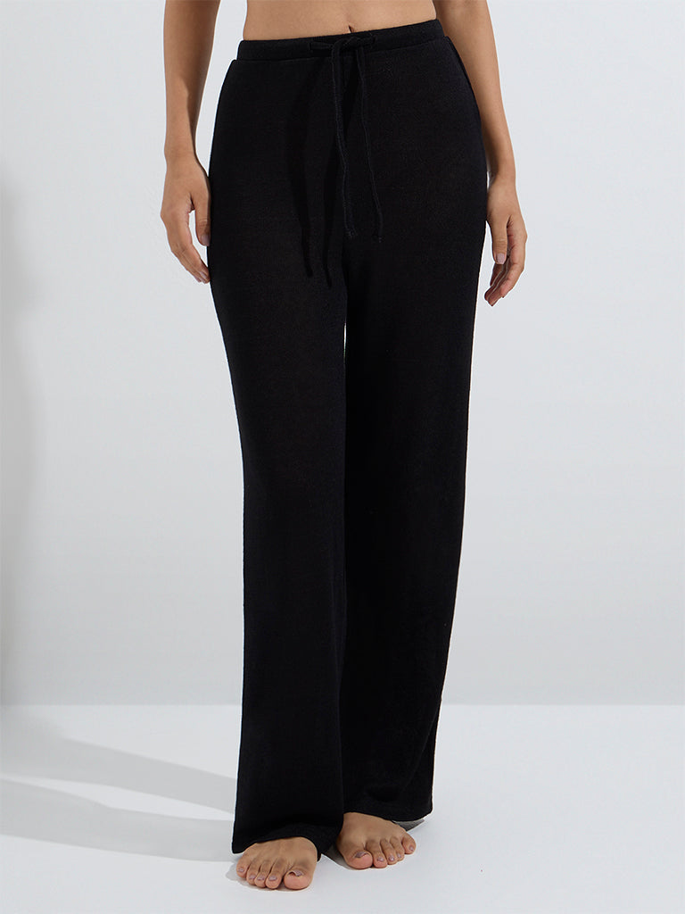 Wunderlove Black Solid High-Rise Lounge Pants
