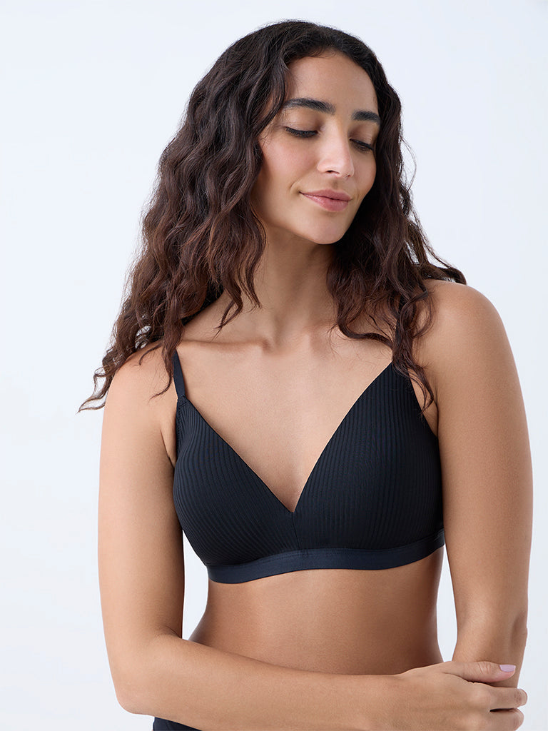 Wunderlove Black Self-Striped Padded Bra
