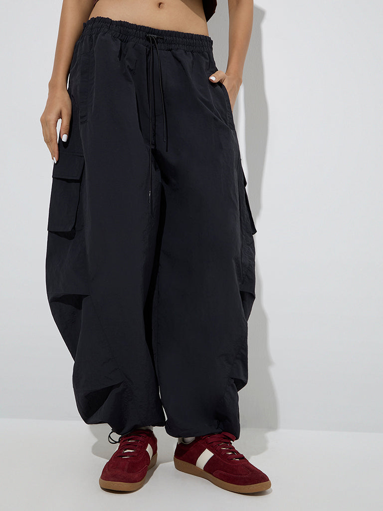 Nuon Black Mid-Rise Harem Pants
