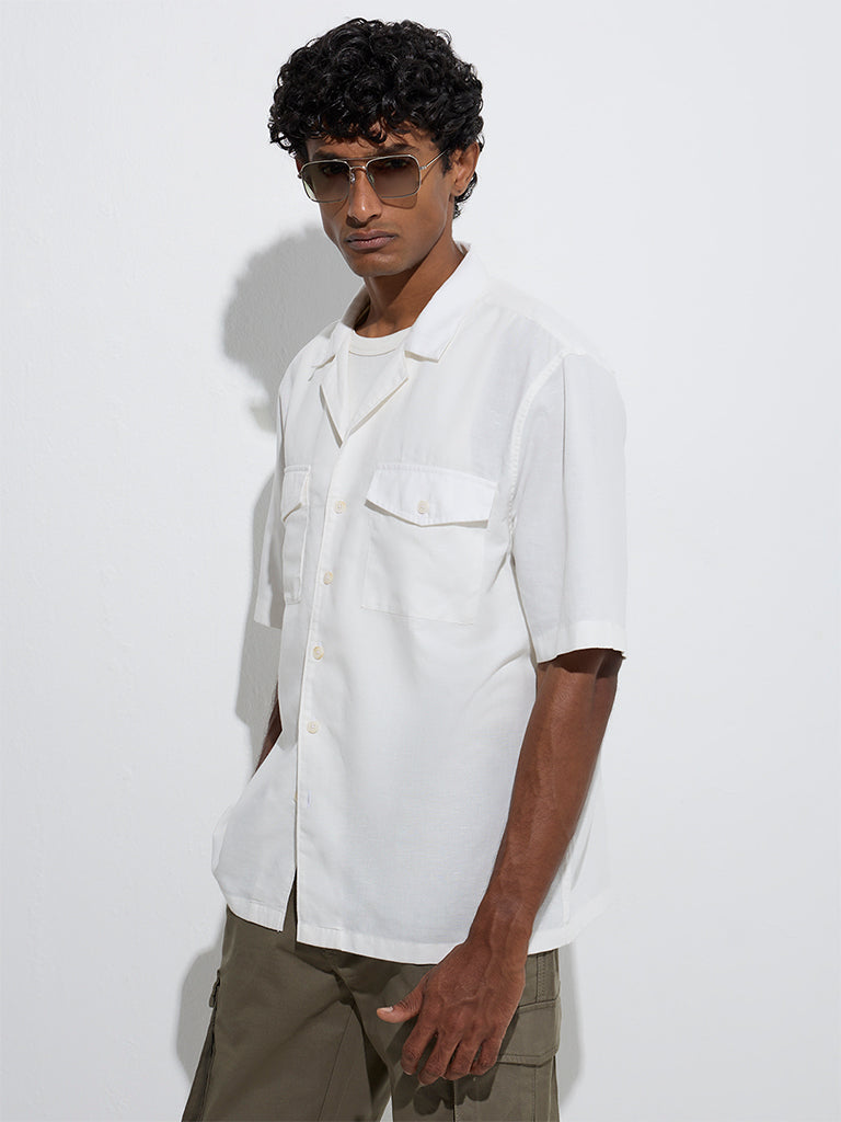 Westside WES Casuals Men's Off-White Solid Relaxed-Fit Cotton Shirt for Casual Wear Front View