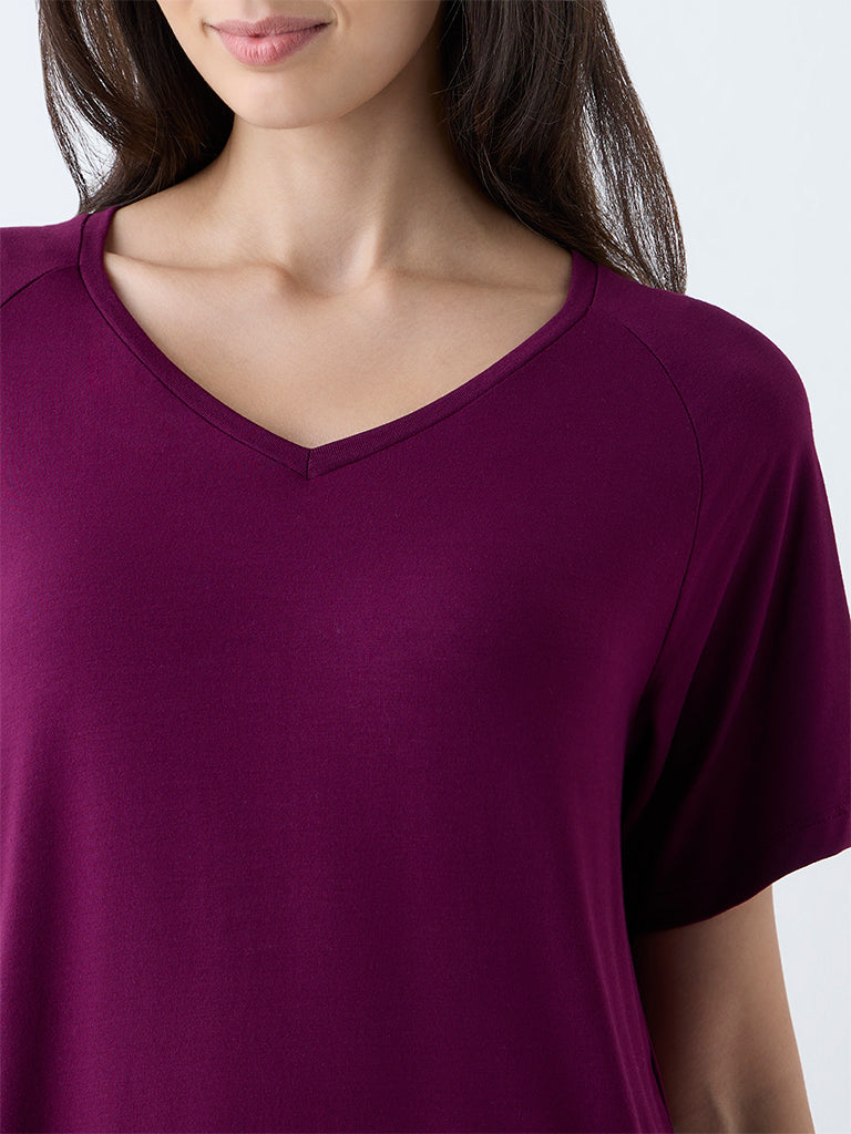 Buy Wunderlove Purple Solid V-Neck T-Shirt from Westside