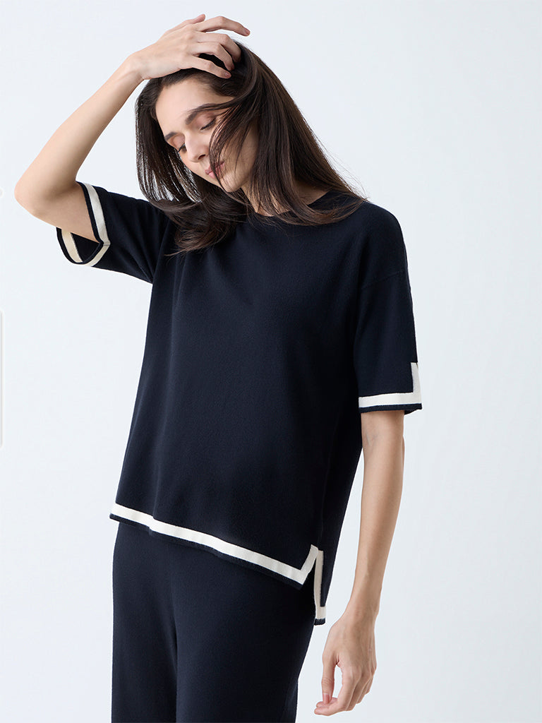 Wunderlove Black Solid T-Shirt