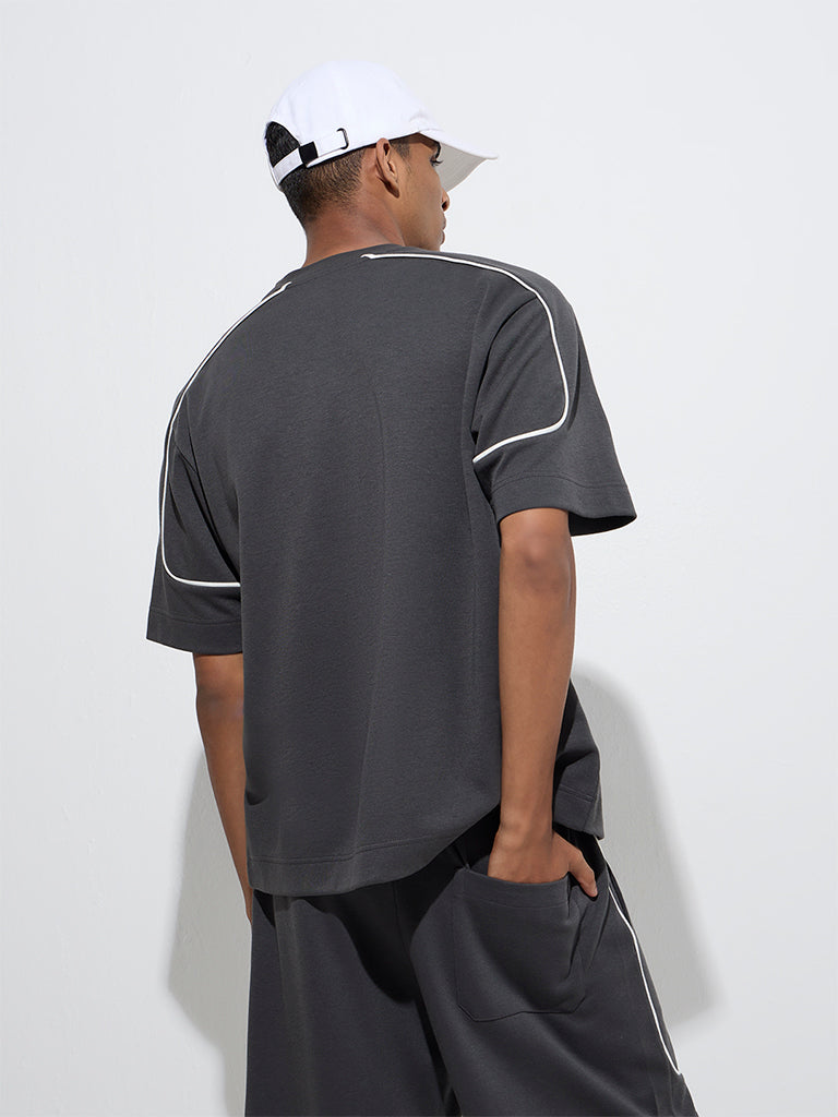 Westside Studiofit Men's Charcoal Relaxed-Fit Cotton-Blend T-Shirt for Sports Wear Back View