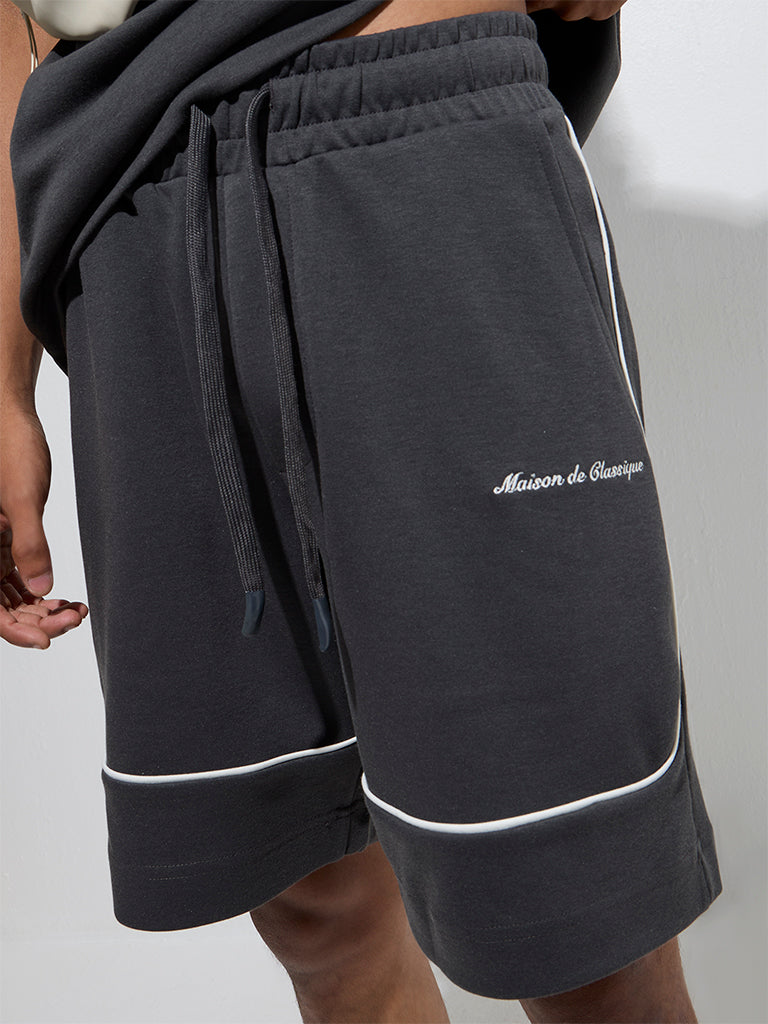 Westside Studiofit Men's Charcoal Relaxed-Fit Cotton-Blend Shorts for Sports Wear Zoom View